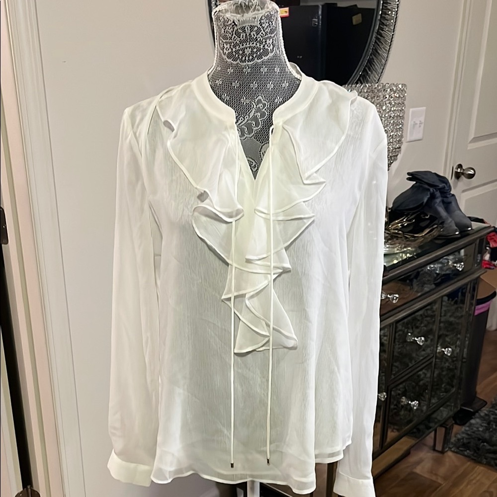 Elegant White Ruffle Blouse… Tommy Hilfiger L